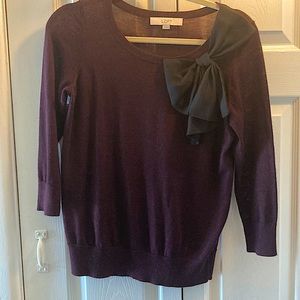 Ann Taylor Loft light sweater w decorate black bow